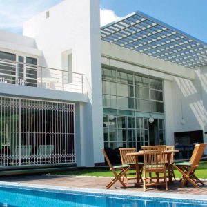 Retractable Gates